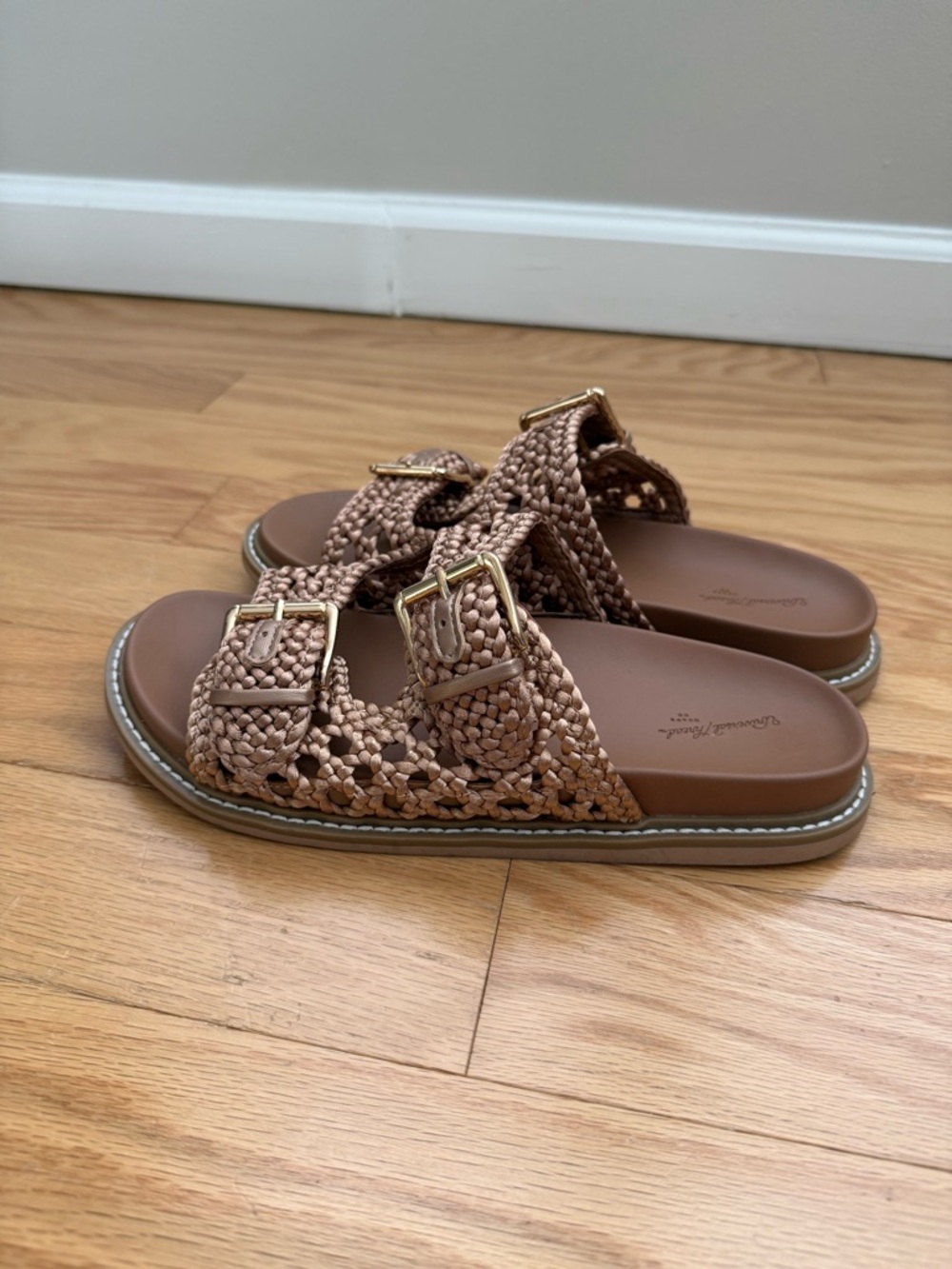 Universal Thread Sandals - Picture 4 of 12